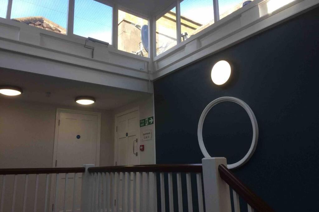Beautiful Bath Apartment In Central Milsom Street المظهر الخارجي الصورة